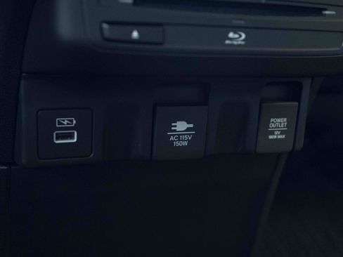 Used 2023 Honda Odyssey Touring image 34
