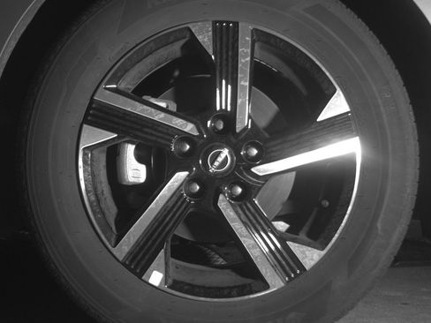 Used 2025 Nissan Sentra SV image 12