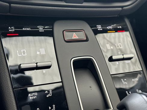 New 2026 Porsche Macan Turbo image 24