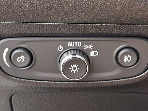 Used 2021 Buick Encore GX Select w/ Advanced Technology Package AWD/4WD image 23