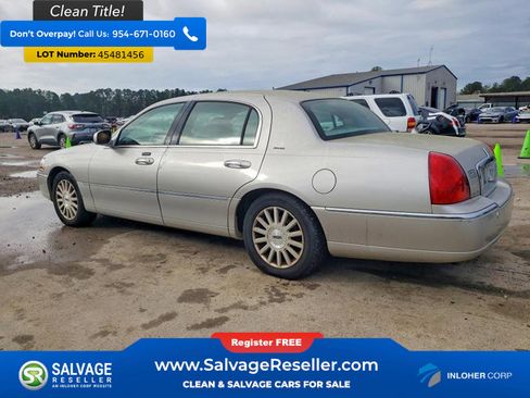 Used 2004 Lincoln Town Car Ultimate image 3