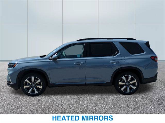 Certified 2025 Honda Pilot Touring image 10