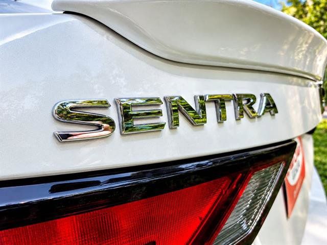 Used 2023 Nissan Sentra SR w/ Trunk Package FWD image 9