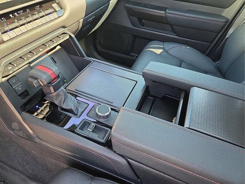 Used 2025 Toyota Sequoia TRD Pro AWD/4WD image 10