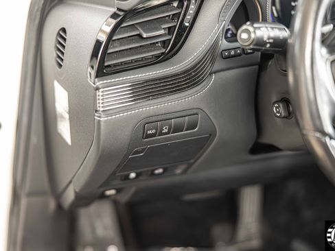 Used 2020 Lexus LS 500h AWD image 21