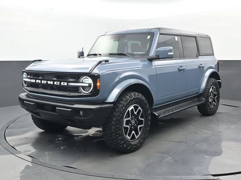 Used 2025 Ford Bronco Outer Banks AWD/4WD image 22