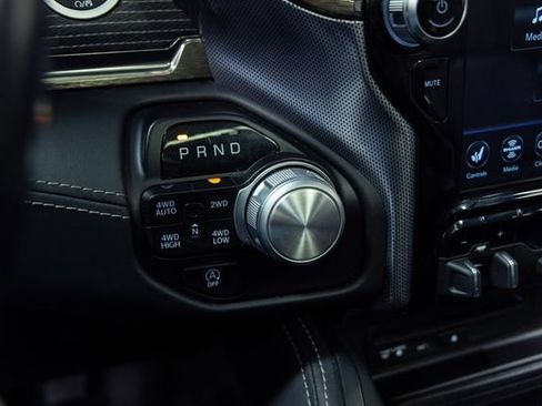 Used 2019 RAM 1500 Limited image 19