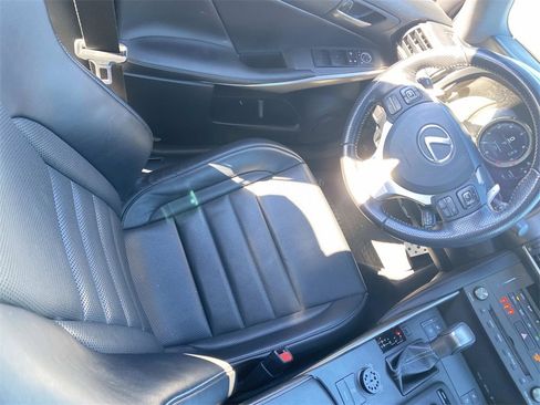 Used 2019 Lexus IS 300 AWD image 29