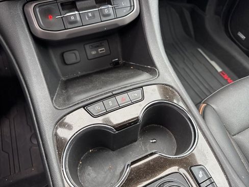 Used 2023 GMC Acadia AT4 w/ Technology Package image 23