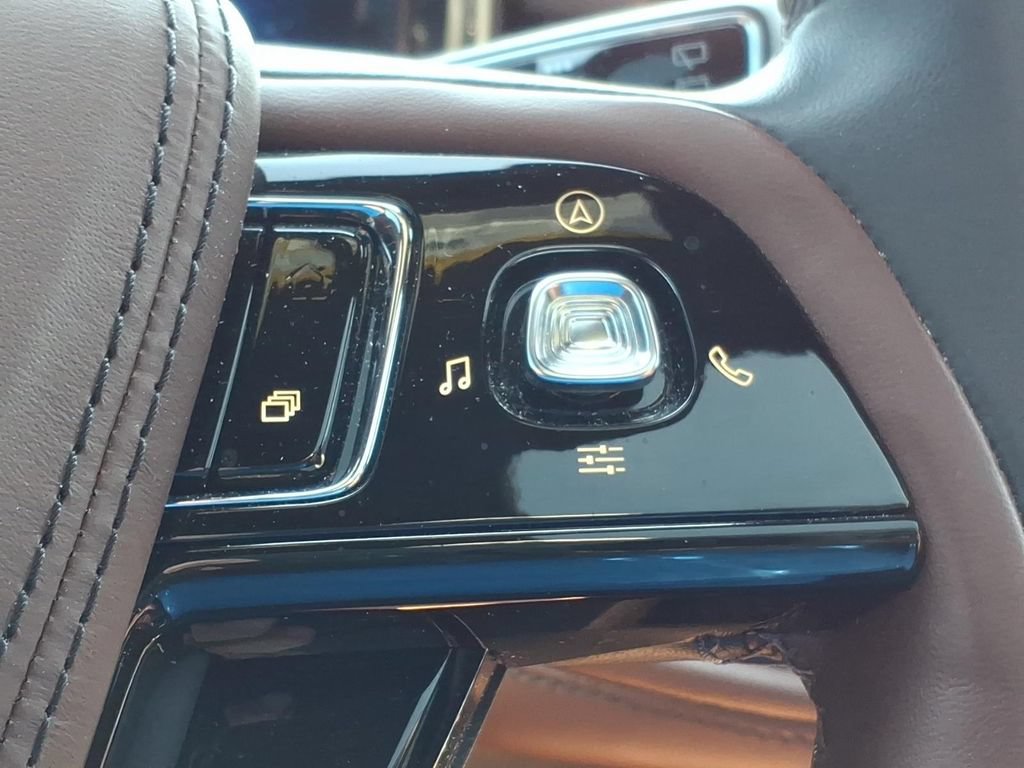 Certified 2025 Lincoln Aviator Reserve w/ Equipment Group 201A AWD/4WD image 31