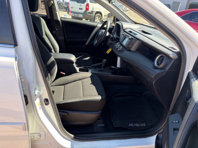 Used 2017 Toyota RAV4 LE w/ All Weather Liner Package AWD/4WD image 33