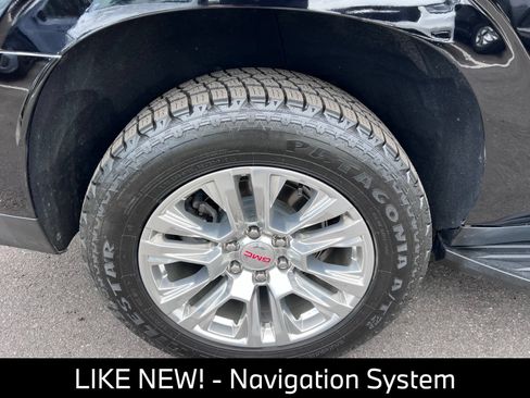 Used 2024 GMC Yukon XL Denali AWD/4WD image 11