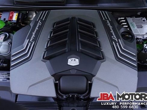 Used 2021 Lamborghini Urus AWD/4WD image 33