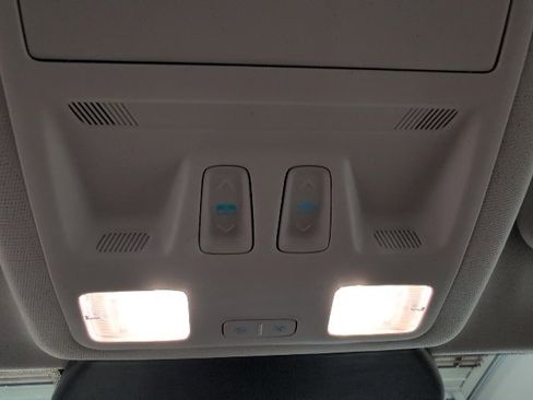 Certified 2024 Ford Escape Platinum image 24