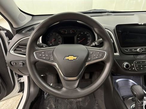 Used 2024 Chevrolet Malibu LT FWD image 30