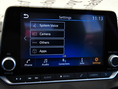 Used 2025 Nissan Sentra SV FWD image 19