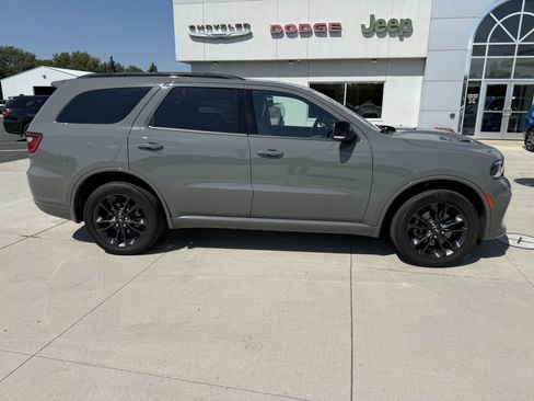 Used 2023 Dodge Durango GT AWD/4WD image 9