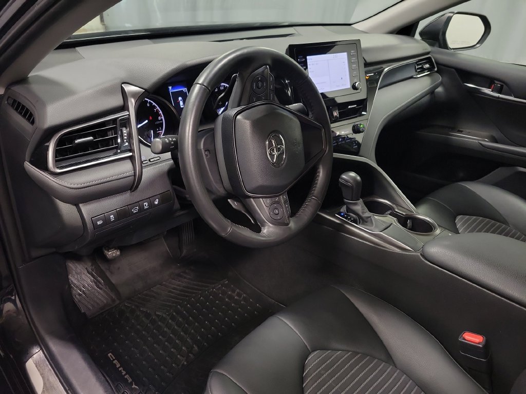 Used 2024 Toyota Camry SE FWD image 16