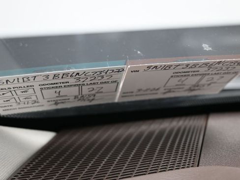 Used 2022 Nissan Rogue SV image 10