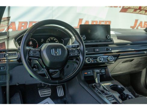 Used 2025 Honda Civic Sport image 29