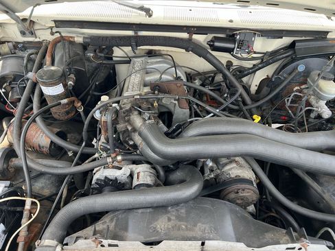 Used 1988 Ford Bronco AWD/4WD image 16