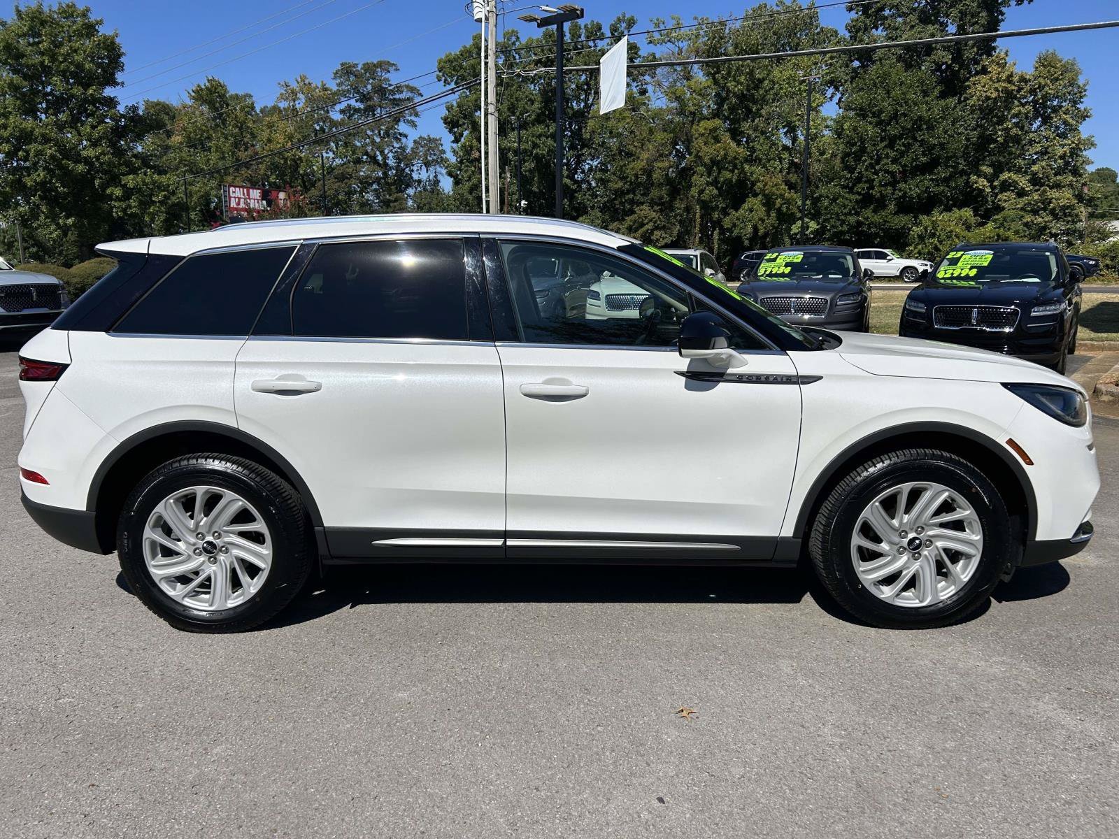 Used 2020 Lincoln Corsair FWD image 2