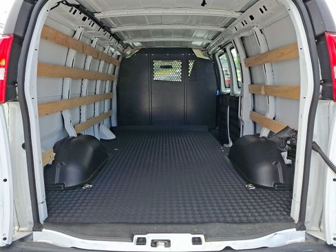 Used 2024 Chevrolet Express 2500 w/ Driver Convenience Package RWD image 29