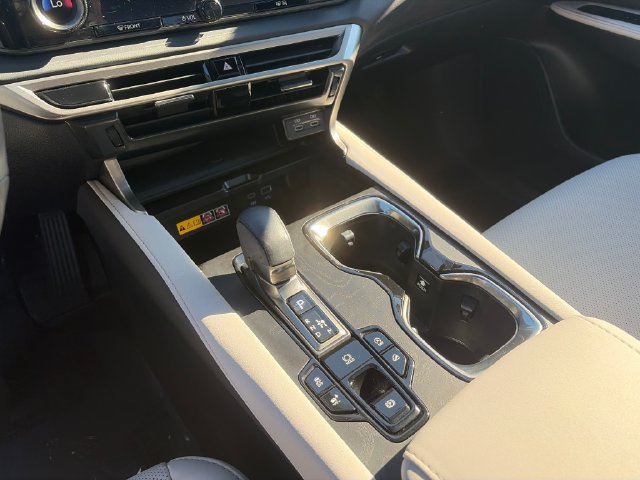 Used 2024 Lexus RX 350 Premium w/ Cold Area Package AWD/4WD image 21
