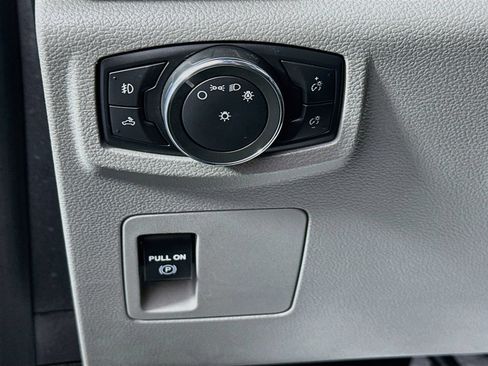 Used 2018 Ford F150 XLT AWD/4WD image 10