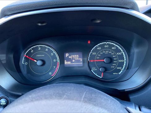 Used 2019 Subaru Crosstrek 2.0i Premium w/ Moonroof Package image 25