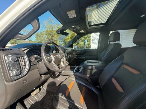 Used 2019 GMC Sierra 1500 AT4 w/ AT4 Premium Package AWD/4WD image 15