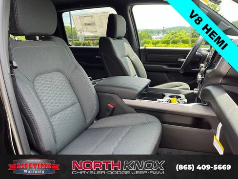 New 2026 RAM 1500 Express AWD/4WD image 26