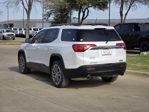 Used 2017 GMC Acadia SLT image 3