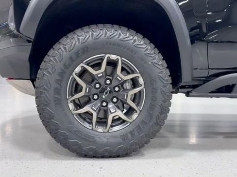 New 2026 Chevrolet Colorado ZR2 w/ Technology Package image 23