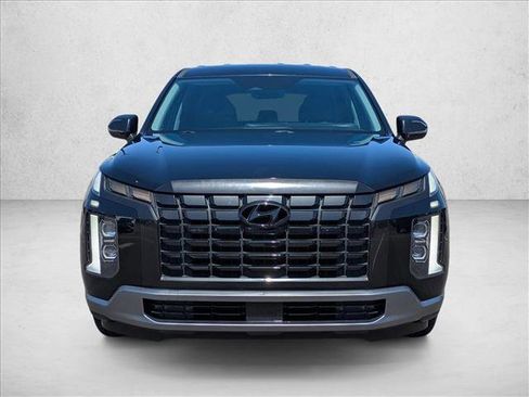 Used 2023 Hyundai Palisade SE w/ Cargo Package FWD image 2