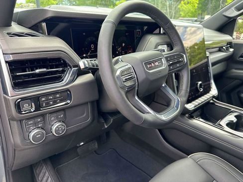 Used 2026 GMC Yukon XL Elevation AWD/4WD image 24