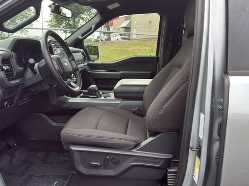 Used 2025 Ford F150 XLT w/ Equipment Group 302A MID AWD/4WD image 18