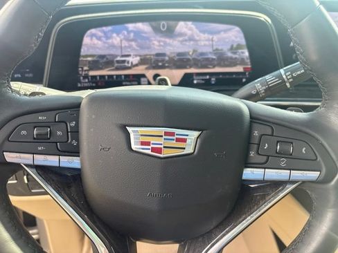 Certified 2024 Cadillac Escalade ESV Premium Luxury w/ Performance Package AWD/4WD image 9