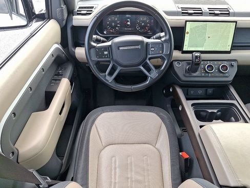 Used 2022 Land Rover Defender 110 X-Dynamic HSE AWD/4WD image 12