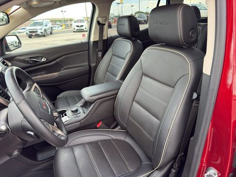 Used 2023 GMC Acadia Denali w/ Trailering Package AWD/4WD image 11