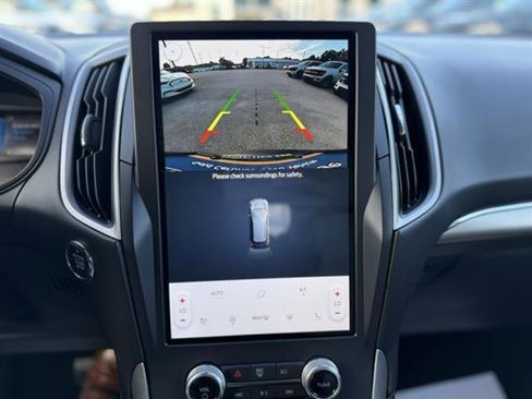 Certified 2022 Ford Edge SEL w/ Convenience Package image 17