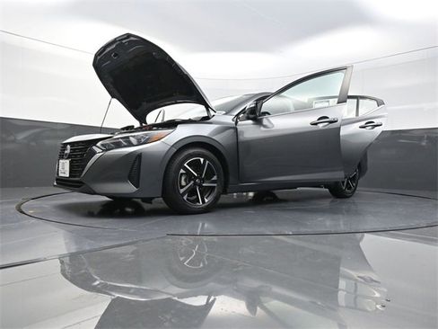 Used 2024 Nissan Sentra SV image 27