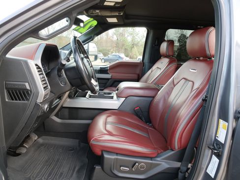 Used 2021 Ford F250 Platinum w/ FX4 Off-Road Package image 16