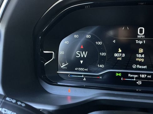 Used 2023 GMC Yukon XL Denali Ultimate image 12