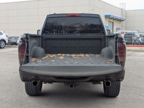 Used 2015 RAM 1500 Express image 22