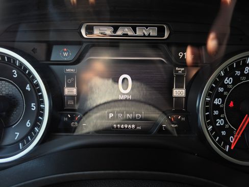 Used 2020 RAM 1500 Big Horn AWD/4WD image 23