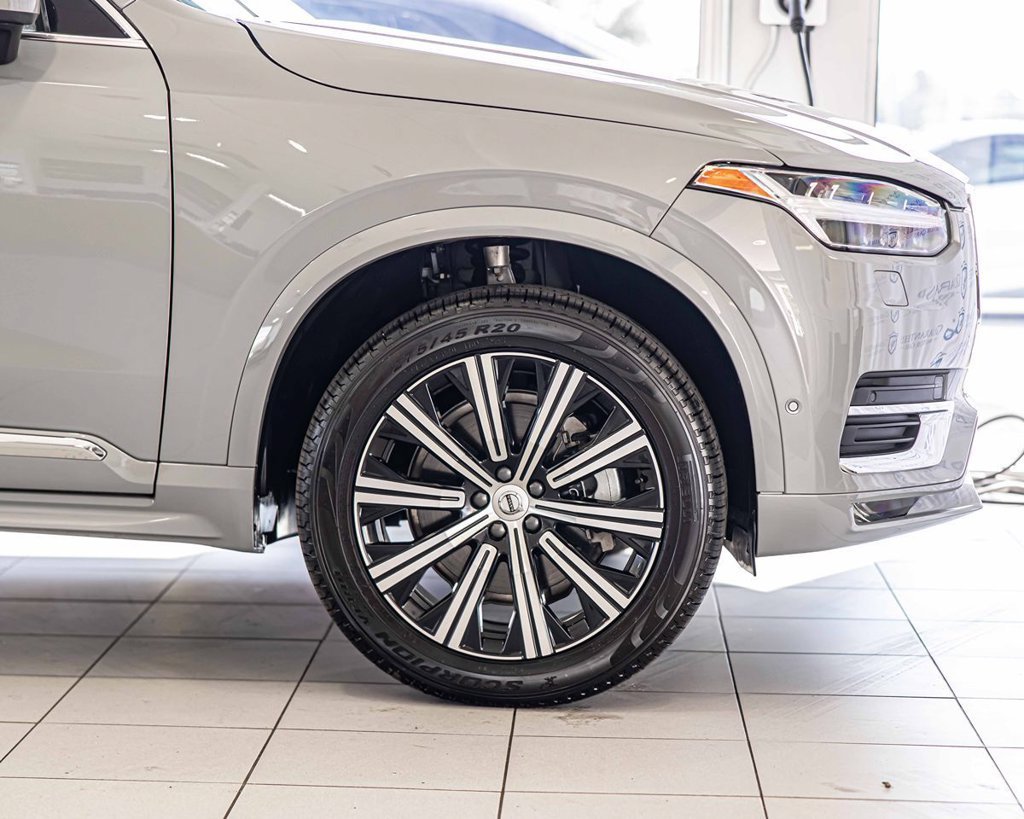 Used 2025 Volvo XC90 B6 Plus AWD/4WD image 11