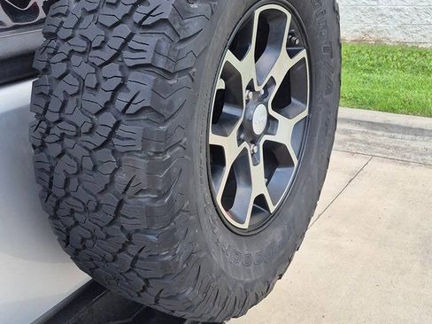 Used 2012 Jeep Wrangler Sport AWD/4WD image 19