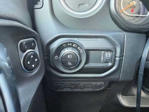 New 2026 Jeep Gladiator Sport image 31