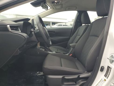 Used 2023 Toyota Corolla LE image 16